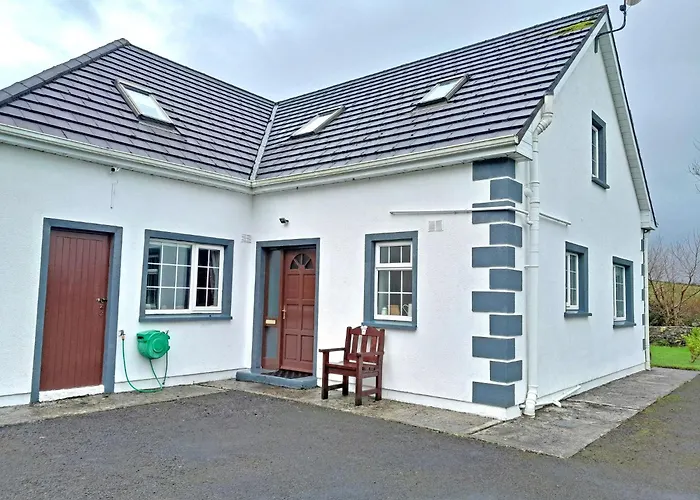 Semesterbostad M047 Sattva Carrowholly